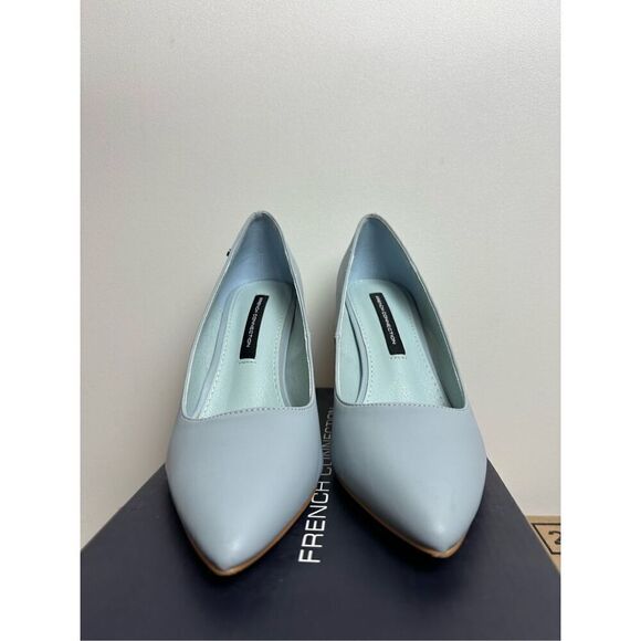 Women's Raven Flared Heel Pumps - Picture 8 of 12